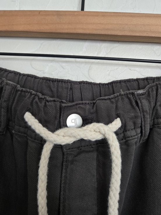 Anthro PILCRO Adi Mid Rise Pull On Dark Taupe Gray Wide Leg Pants, M - Picture 4 of 9